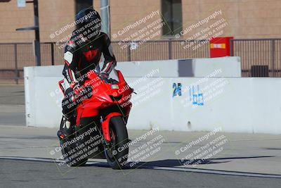 media/Nov-26-2022-Fastrack Riders (Sat) [[b001e85eef]]/Level 2/Session 1 Front Straight/